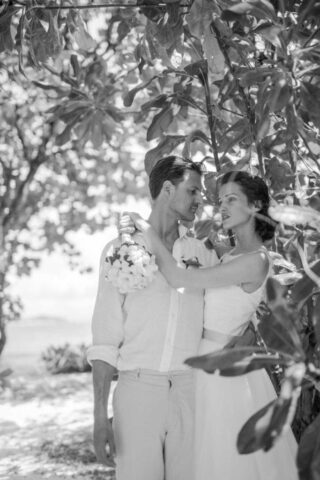 Traumhochzeit Seychellen im exotischen Garten.